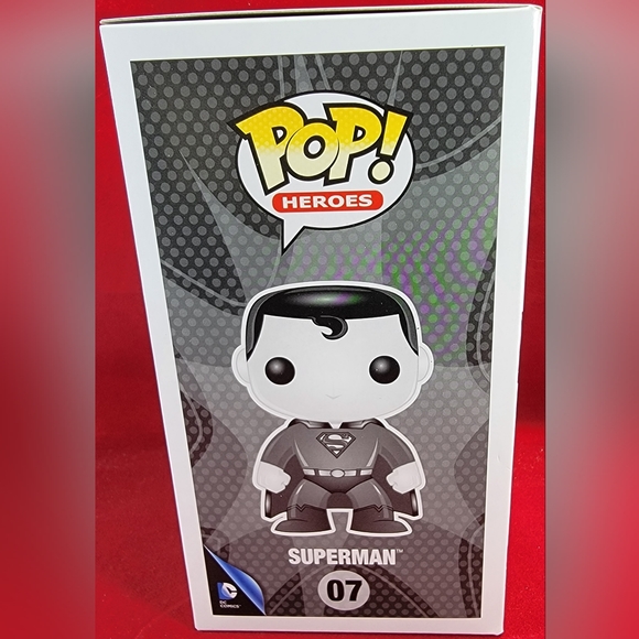 Brand new Superman Hot topic exclusive funko # 07 (nib) - Picture 6 of 7